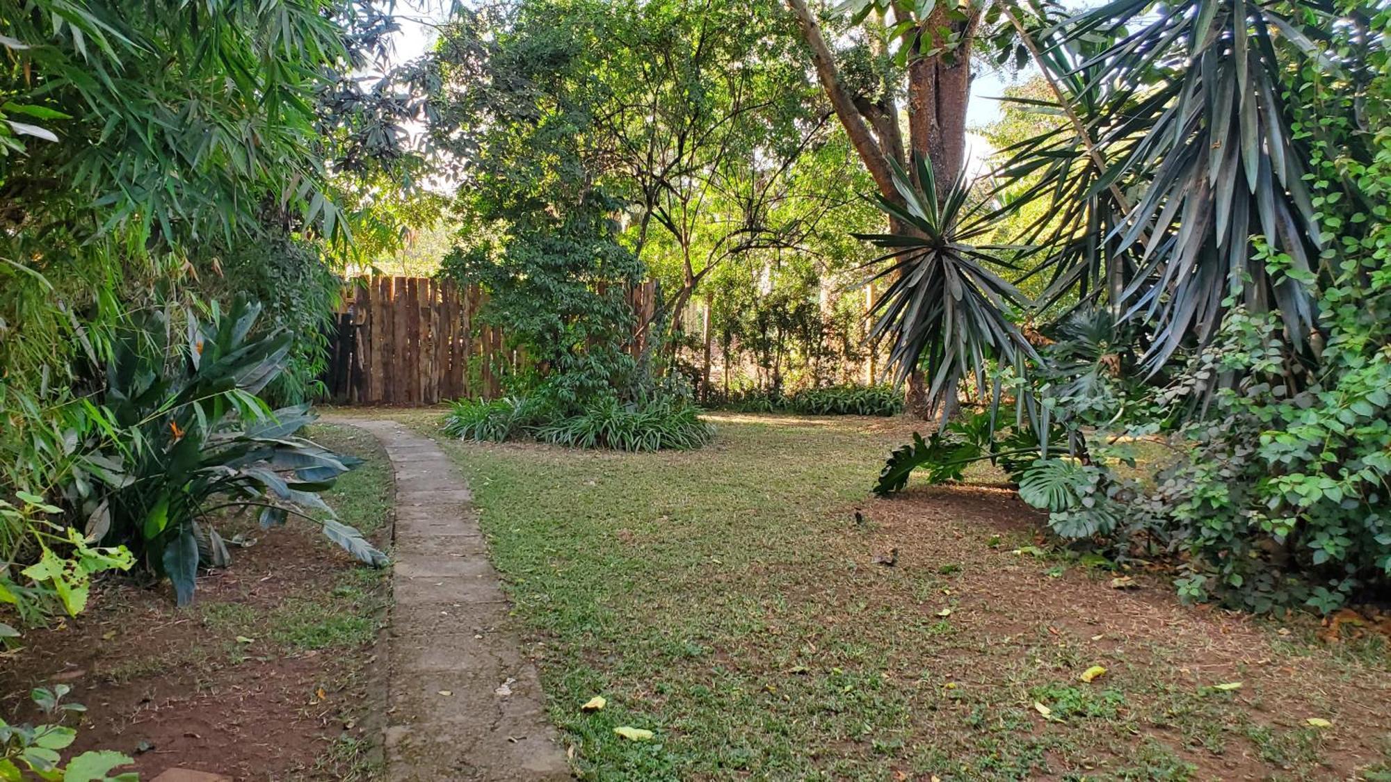 Mad Vervet Nairobi Backpackers Hostel Exterior photo